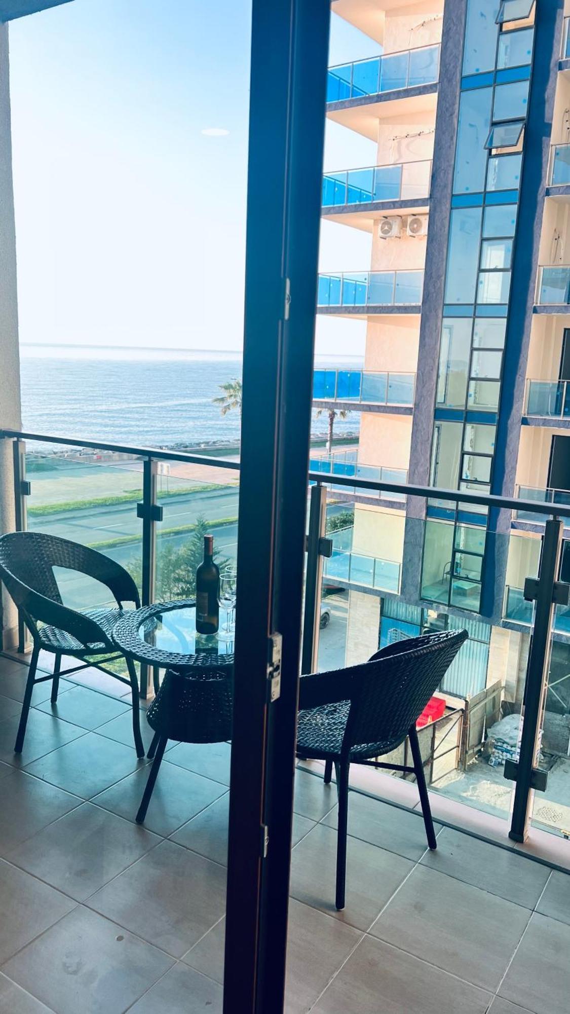 Ekas Seaside Батумі